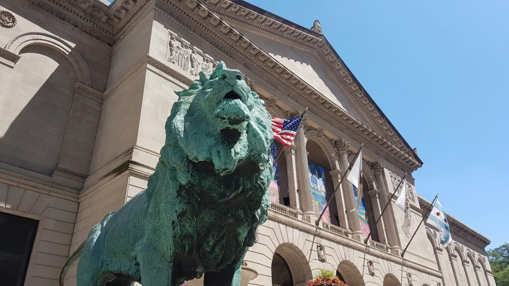 Grand entrance of the Art Institute of Chicago with its iconic bronze lion statues