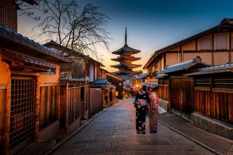 Japan Travel Costs: What to Budget for a 10-Day Trip