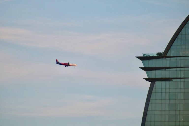 Barcelona Airport to City Center: Fastest & Cheapest Ways